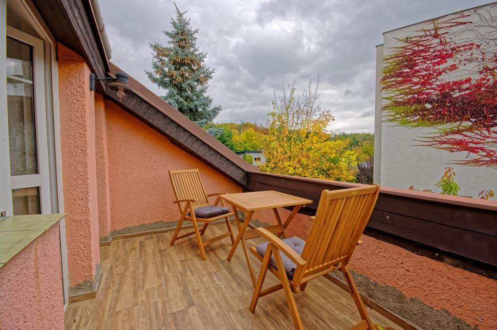 Cozy Gardens Apartments In Прага Екстериор снимка